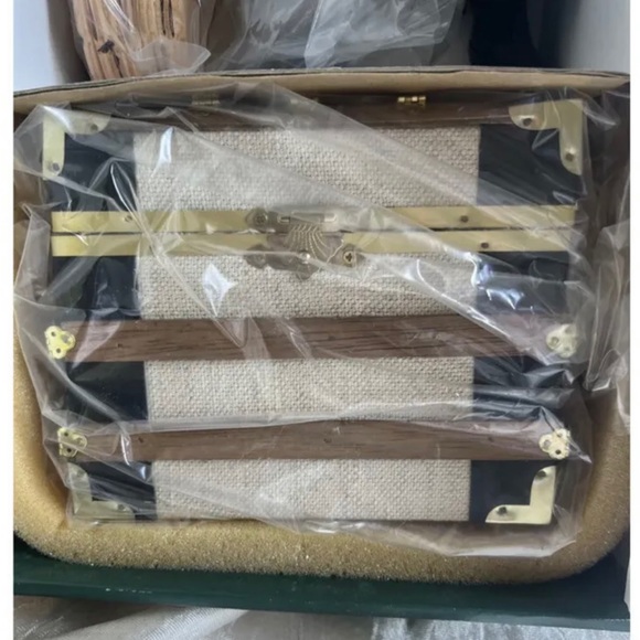 Maureen O’Hara WORLD GALLERY PORCELAIN DOLL - Hand Signed Limited Ed. Numbered - Picture 8 of 15